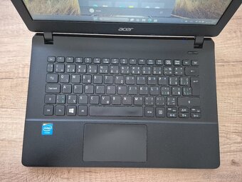 Acer ES1-311-C1FH /Intel Celeron N2840/4GB RAM/HD/240GB SSD - 3