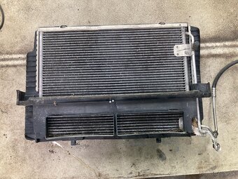 Chladič Mercedes clk w208 - 3