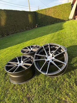 5x112 R19 Motec - 3