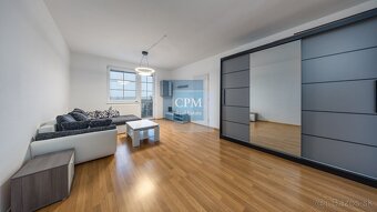 Na predaj 1izbový byt s dvoma balkónmi vo Viničnom - 3