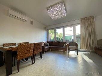 Prenájom 5i RD, záhrada, 2x PARKING, 3x kúpeľňa, Jurská ul. - 3