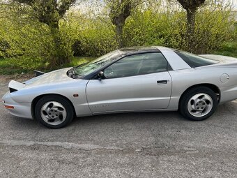 Predám Pontiac Firebird 3,4 V6 benzin, automat, 109 kW - 3