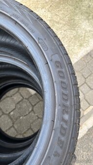 🟡letné pneu 245/40 r18 - 3