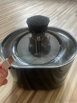 Dávkovač krmiva a vody - 3