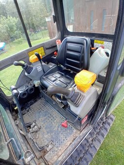 Mini bager Bobcat E16 - 3