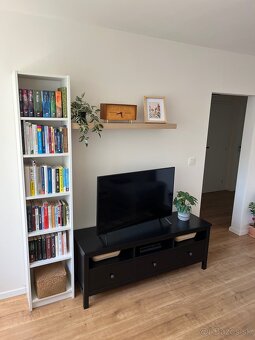 TV skrinka Hemnes IKEA - 3