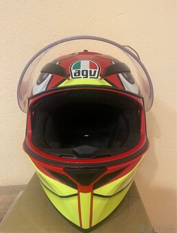 prilba na motorku - 3