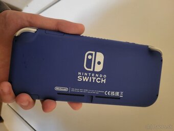 Nintendo Switch Lite - 3