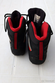 Predám detské bežkárske topánky na viazanie NNN, veľkosť 32. - 3