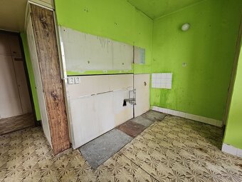 PREDANÉ Na predaj 2 izbový byt v pôvodnom stave | ŠTUDENTSKÁ - 3