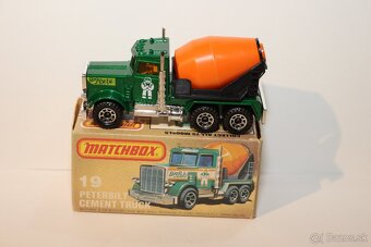 Matchbox Peterbilt cement truck - 3