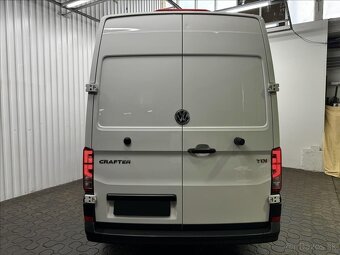 VW CRAFTER 2,0TDI  obytné - 3