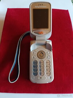 Retro mobil Sony Ericsson 300Wi - 3