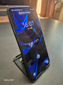 Samsung Galaxy s22 - 3