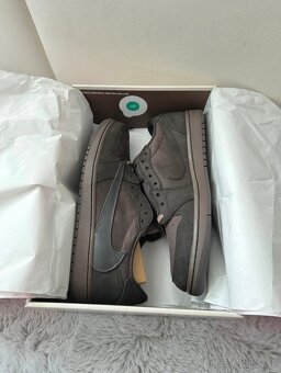 Air jordan 1 travis scott velvet brown - 3