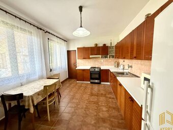 7 - IZB.ROD. DOM s GARÁŽOU, POZEMOK 2039m2, KOVÁLOV - 3
