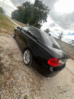 BMW E90 - 3