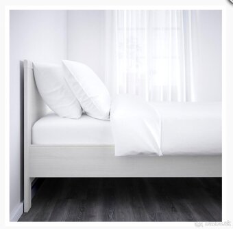 Rám postele Ikea 140x200 s roštami + nočné stolíky 2ks - 3