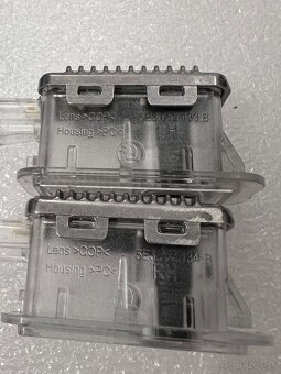 Škoda Superb 3 podsvietené kľučky svietiace logo pod dvere - 3