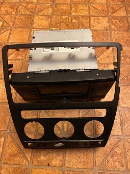 Octavia 2 autorádio - 3