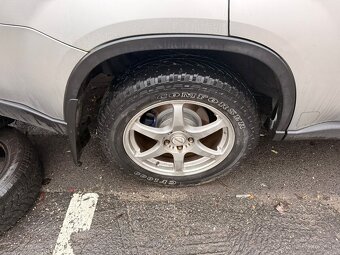 Predám havarovaný Nissan Xtrail - 3