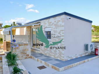 Chorvátsko Top ponuka apartmán s tromi štúdio apartmánmi a b - 3