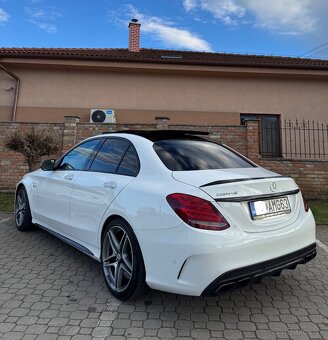 Mercedes c63 - 3