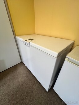 Truhlová mraznička Whirlpool Space Max A++ Class - 3