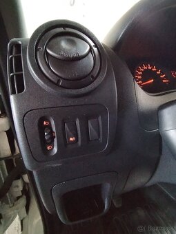 Renault MASTER 3 2,3D r.v.2017 M6 10paletová - 3