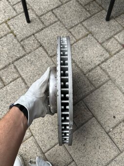 BMW 7 G11 original predne brzdy 374mm - 3