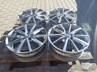 Alu disky PLATIN 5x112 R17 ET38 - 3