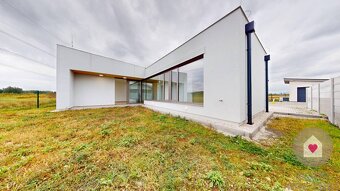 KOSTOLIŠTE - Skolaudovaná novostavba V ŠTANDARDE s hliníkový - 3