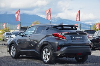 Toyota C-HR 1.8 Hybrid - slovenské auto - 3