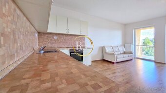 Veľkorysý a slnečný 3i 85m2 s loggiou 8m2 v centre DS - 3