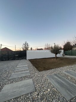 Štýlový rodinný dom z lodných kontajnerov, na predaj. - 3