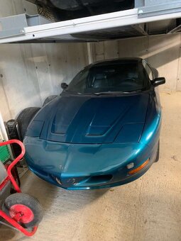 Pontiac firebird 3.4i V6 rok 1993 - 3