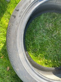 Michelin 245/45 R19 - 3