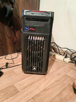 Predám herný Počítač - 3