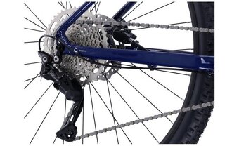 Level 4.0 rám 19" so zárukou - 3