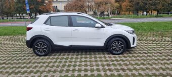 Predám KIA STONIC 1.0 T-GDi A7 DCT SILVER - 3