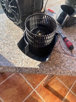 Predám nepoužitý motor do digestora - 3