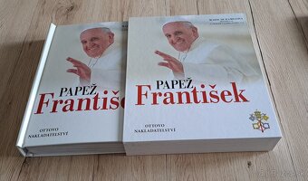 Kniha papez Frantisek - 3