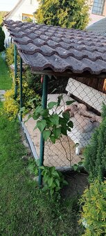 Železný koterec s betónovou škridľou - 3