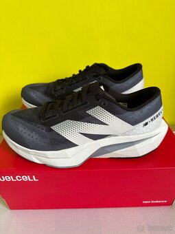 Bezecke tenisky New Balance Rebel - 3