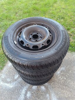 LETNÉ PNEUMATIKY 185/70 R14 NA DISKOCH - 3