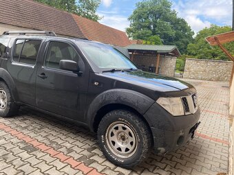 Nissan Patfinder 2,5 D, 126KW Automat - 3
