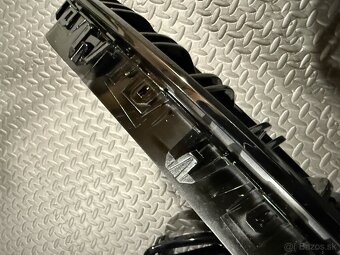 BMW mriezka chladica pre F10 a F11 v modernom looku - 3