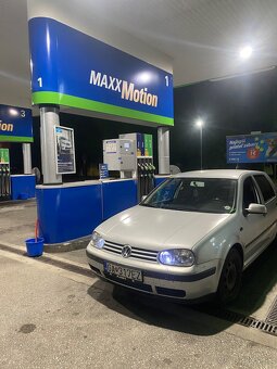 Golf 4 - 3