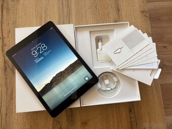 iPad 6th generation 128GB LTE - 3
