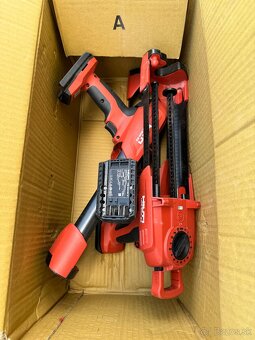 Hilti pistol - 3